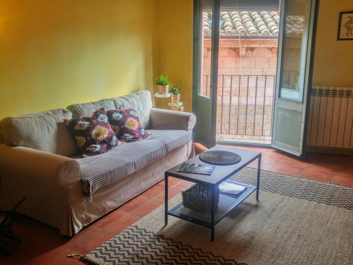 Apartamentos Saltarel-Lo Besalú Exterior foto